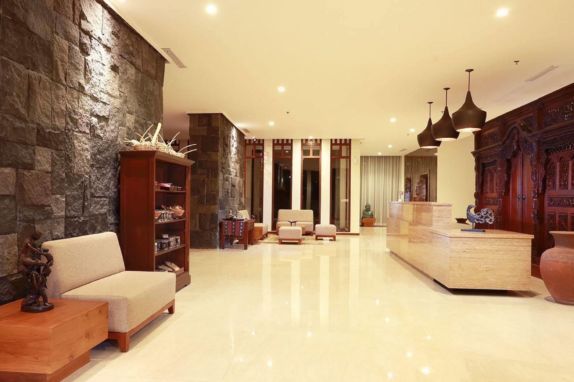 Wimarion Hotel Семаранг Екстер'єр фото