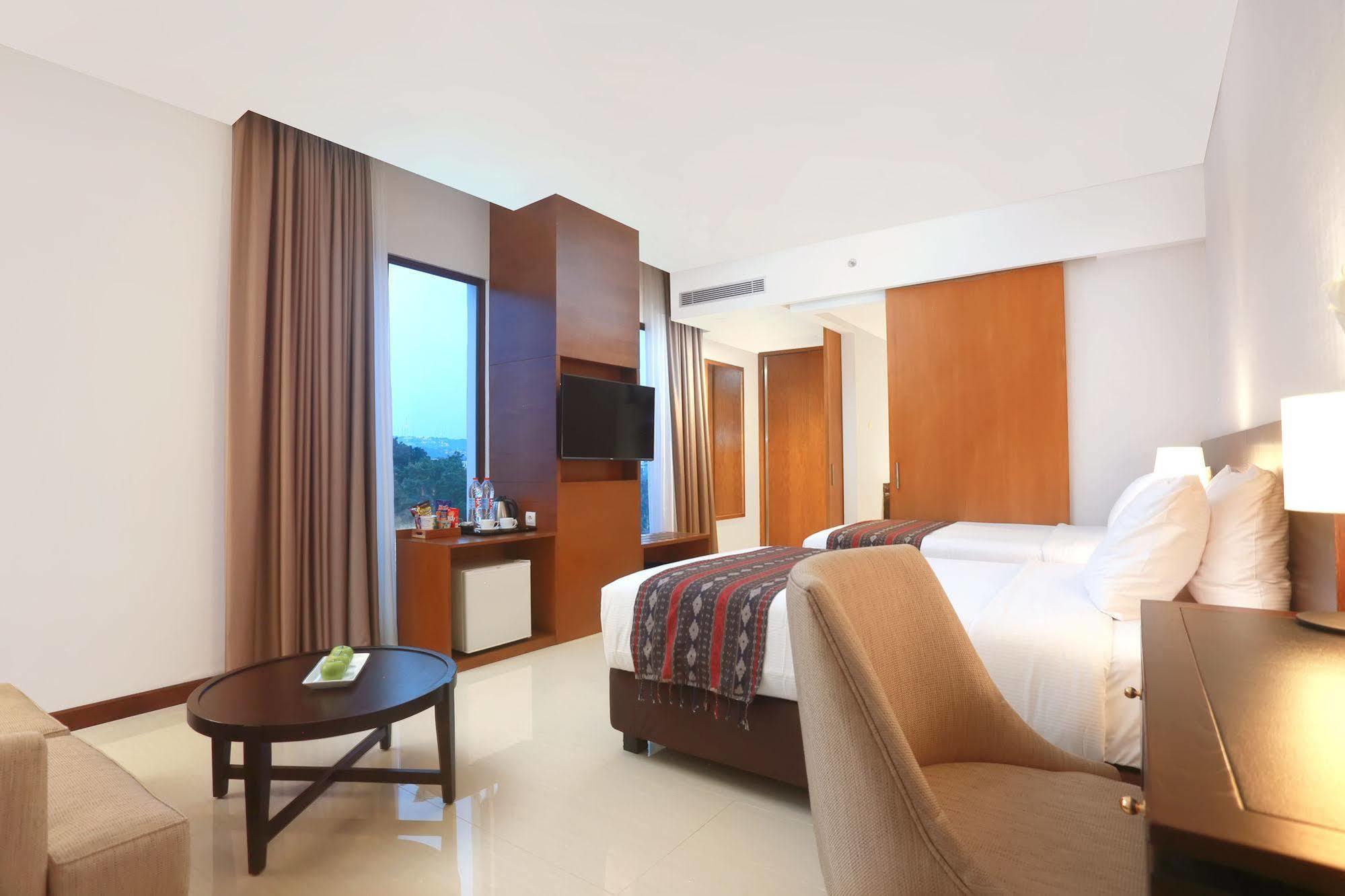Wimarion Hotel Семаранг Екстер'єр фото
