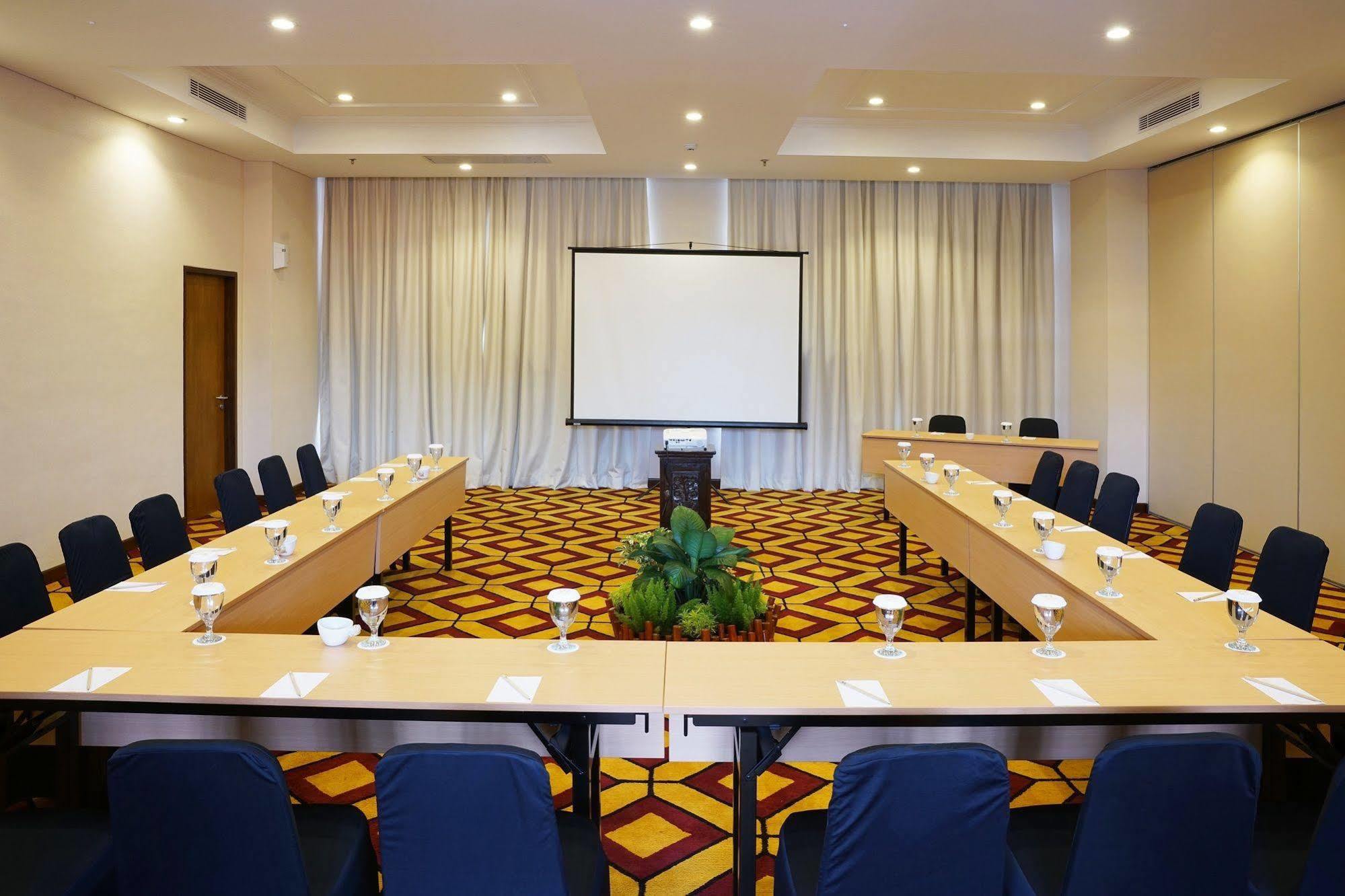 Wimarion Hotel Семаранг Екстер'єр фото